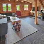 度假居 In With House A Mountain View